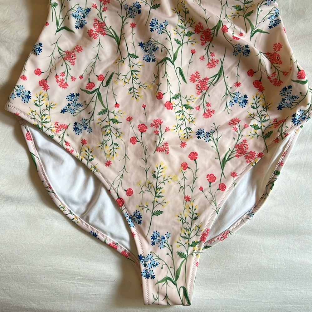 Old Navy Floral One Piece Swimsuit - Picture 3 of 6
